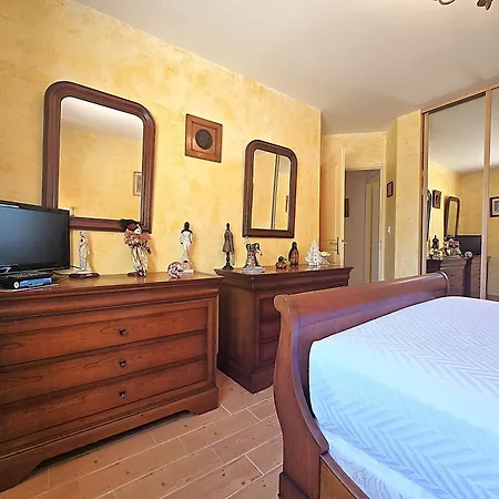 Prázdninový dům Belle - 6 Personnes - Piscine Et Parking Prives - Veranda Climatisee - Terrasse - 3 Doubles *