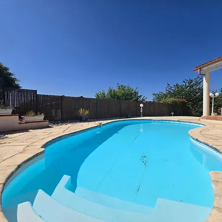 Belle - 6 Personnes - Piscine Et Parking Prives - Veranda Climatisee - Terrasse - 3 Doubles Réalville