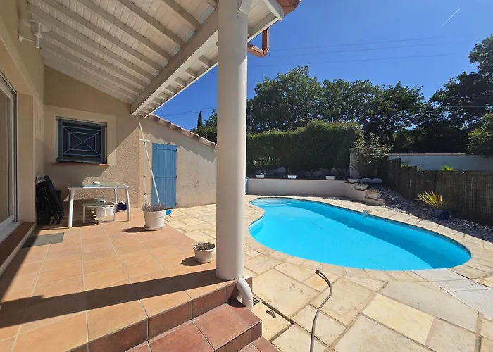 Hébergement de vacances Belle - 6 Personnes - Piscine Et Parking Privés - Véranda Climatisée - Terrasse - 3 Doubles Réalville