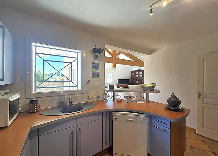 Belle - 6 Personnes - Piscine Et Parking Privés - Véranda Climatisée - Terrasse - 3 Doubles *